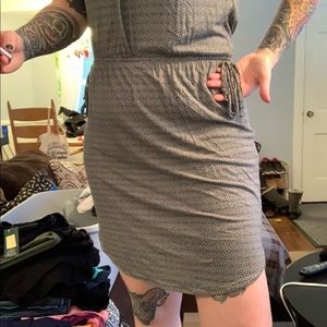 H&M Sleeveless Patterned Dress Size Medium